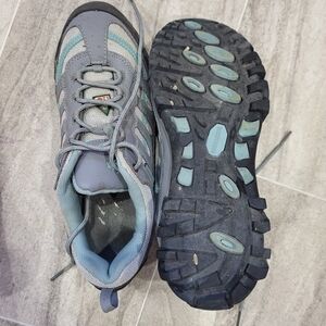 Steel toe work shoes